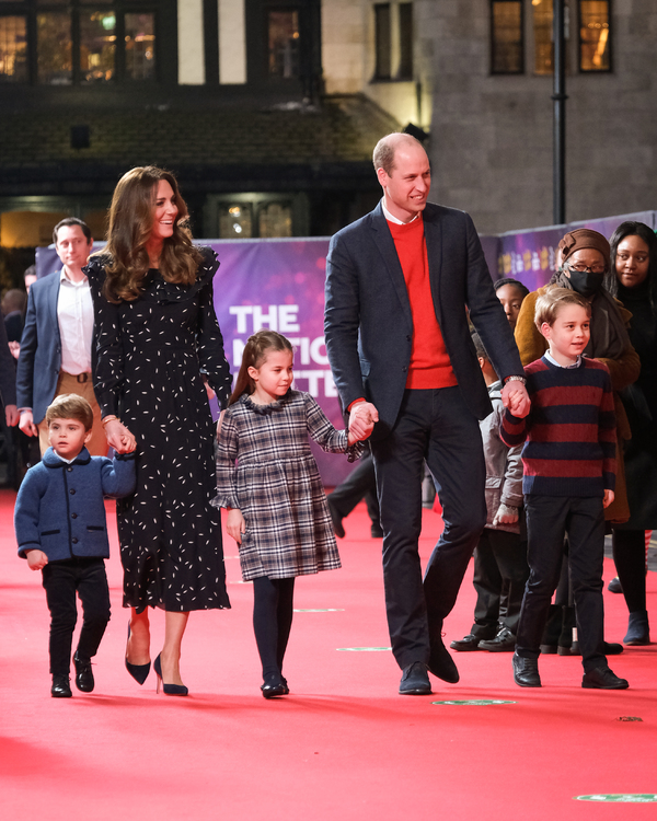 Photo Flash: The Duke and Duchess of Cambridge Attend PANTOLAND Special Performance for Key Workers Image