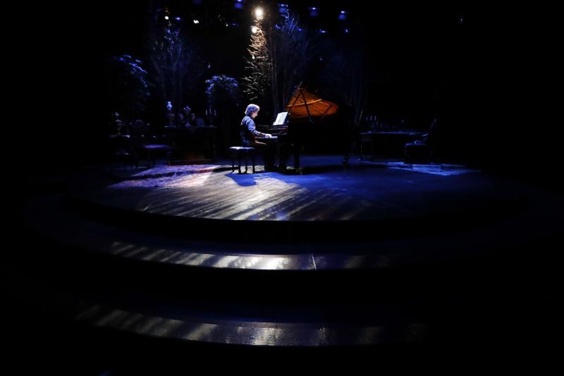 Interview: Hershey Felder of HERSHEY FELDER TCHAIKOVSKY at TheatreWorks Silicon Valley Embodies the Iconic Composer of 'The Nutcracker' Image