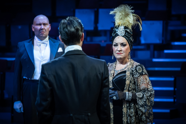 Photo Flash: First Look at Curve's SUNSET BOULEVARD in Concert 