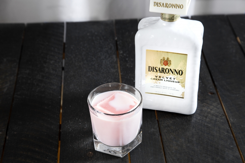 Celebrate the Season with Valentine's Day Cocktail Recipes Image