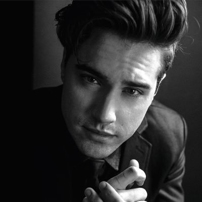 BroadwayWorld's 100 People To Follow on Twitter in 2021 Image
