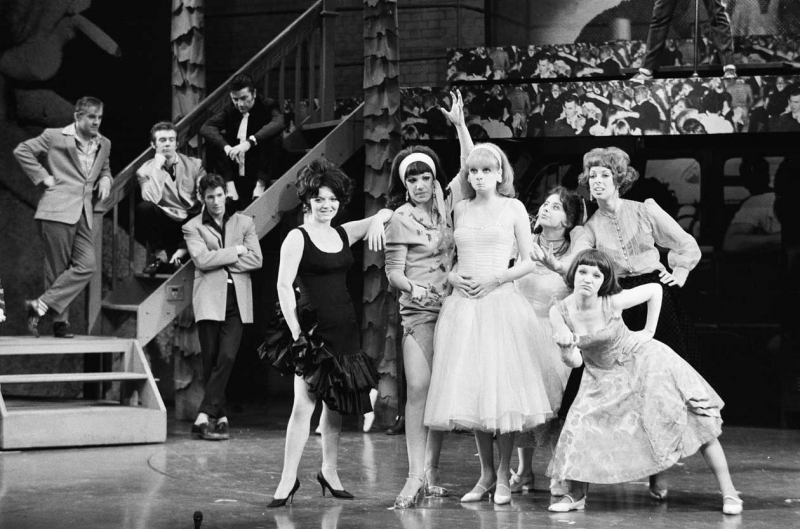 BWW SPECIAL: 49 años de GREASE Image