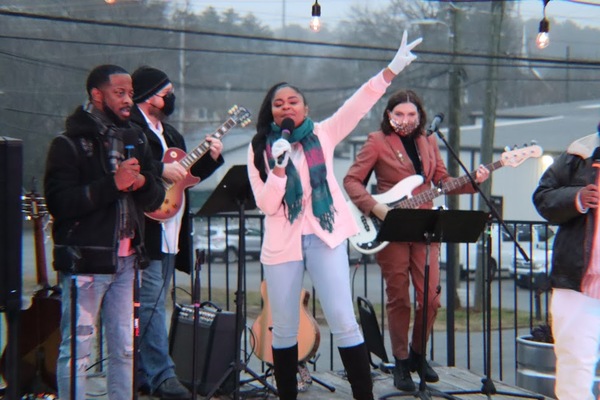 Photo Flash: Inside Aurora Theatre's LOVE MIX: A VALENTINE'S CABARET  Image