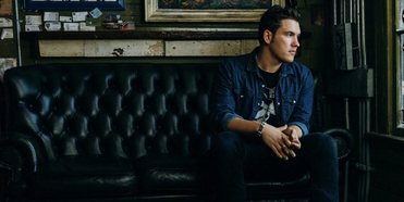 Mason Lively Releases Forlorn New Single 'Happy Home' Photo