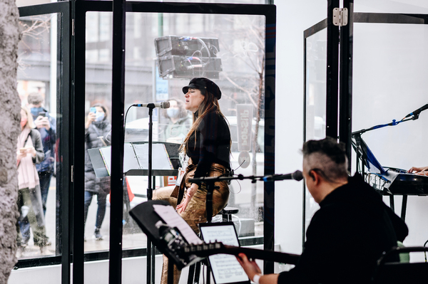 Photos and Video: Gavin Creel & Shoshana Bean Bring Music Back to Manhattan with NY PopsUp! 