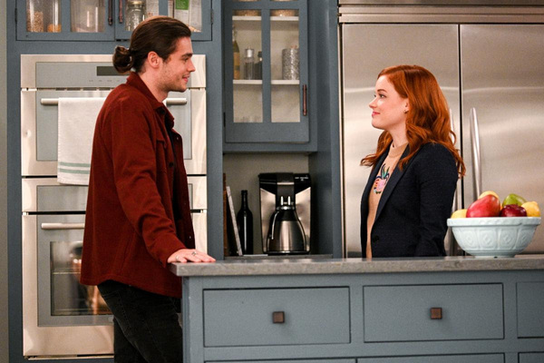 Photo Flash: Get a First Look at a New Episode of ZOEY'S EXTRAORDINARY PLAYLIST Image