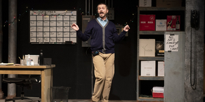 BWW Review: FULLY COMMITTED at Omaha Community Playhouse Photo