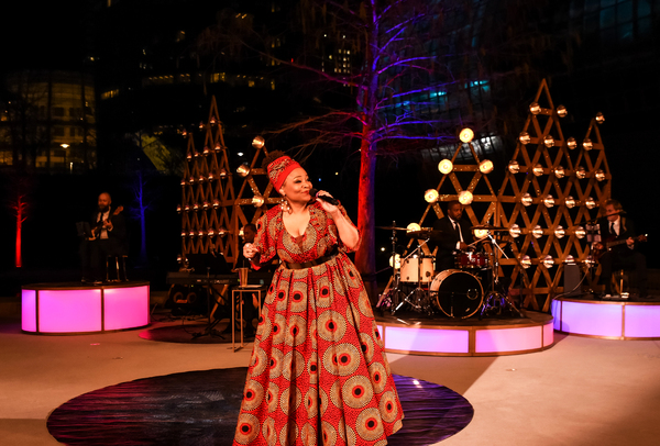 Photo Flash: Lyric Theatre Presents DENISE LEE: PRESSURE MAKES DIAMONDS Image