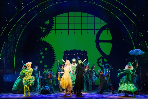 PHOTO/VIDEO: Get A First Look At WICKED In South Korea Image