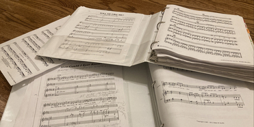 Student Blog: Finding the Perfect Song Photo