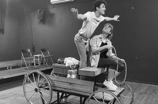 Lazzigags prepara la versión teatral de LES HISTÒRIES NATURALS Image