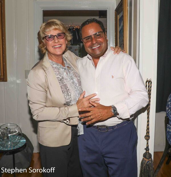 Photo Coverage: Rob Russell Returns to the Pelican Cafe Cabaret Image