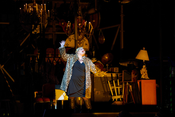 Photo Flash: First Look at THE BARBER OF SEVILLE at San Francisco Opera Image