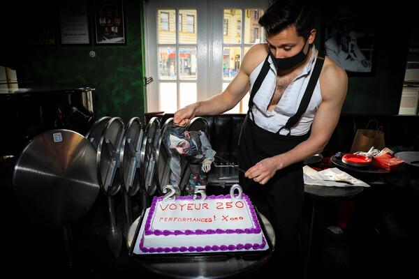 Photo Flash: VOYEUR: The Windows of Toulouse-Lautrec Celebrates 250th Performance Image