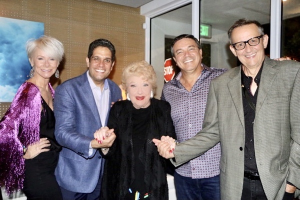 Photos: Marilyn Maye Goes Out To Dine And Winds Up Singing For Her ...