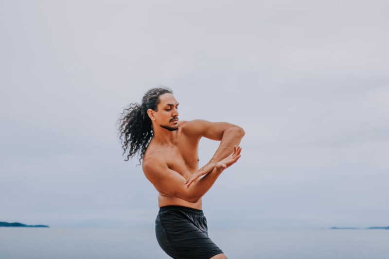 INTERVIEW: International dancer Roymata Holmes on his new work I AM KING. I AM QUEEN. at Anywhere Festival Image