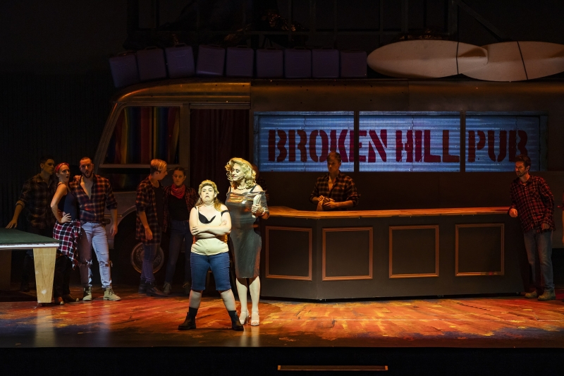 Review: PRISCILLA, QUEEN OF THE DESERT at Crown Theatre Image