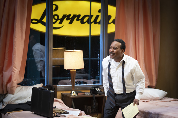 Photo Flash: American Players Theatre Presents THE MOUNTAINTOP Image