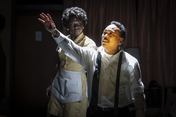 Photo Flash: American Players Theatre Presents THE MOUNTAINTOP Image