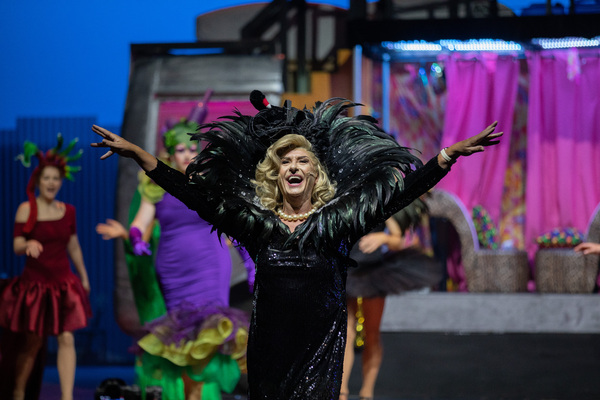 Photo Flash: First Look at PRISCILLA QUEEN OF THE DESERT at Crown Theatre Image