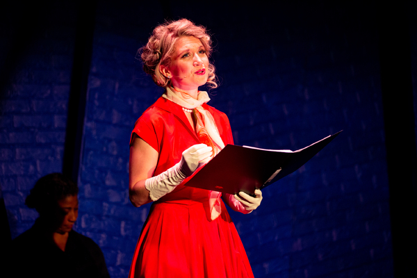 Scarlett Strallen Photo