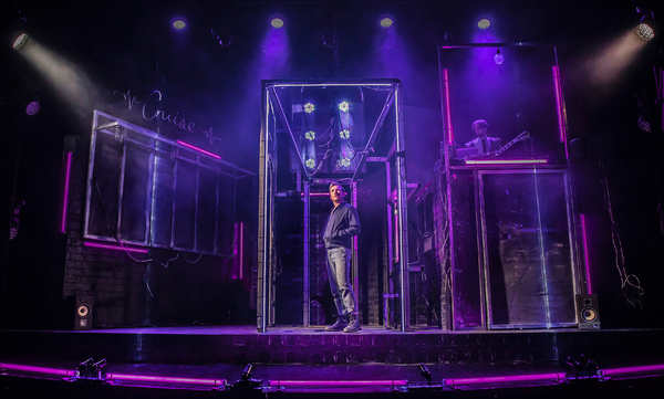 Photo Flash: First Look at CRUISE at the Duchess Theatre Image