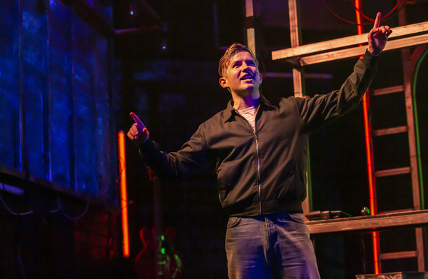 Photo Flash: First Look at CRUISE at the Duchess Theatre Image