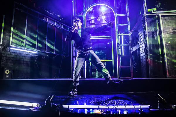 Photo Flash: First Look at CRUISE at the Duchess Theatre Image