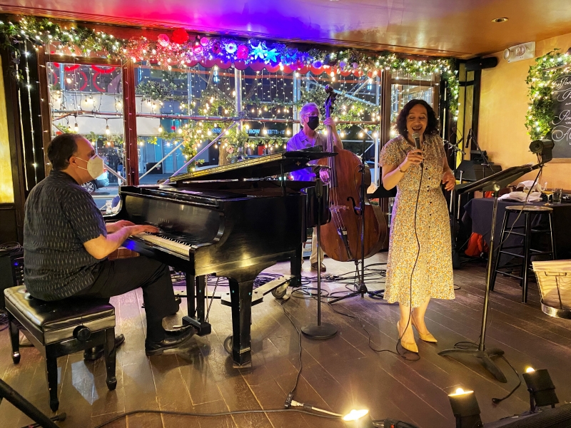 Review: THE GABRIELLE STRAVELLI TRIO Packs The West Bank Cafe With Cool Cats On Saturday Nights 