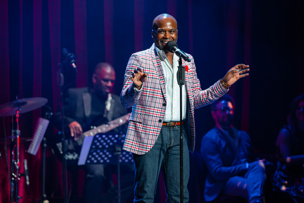 Photo Flash: Inside The First MONDAY NIGHT AT THE APOLLO Concert Image