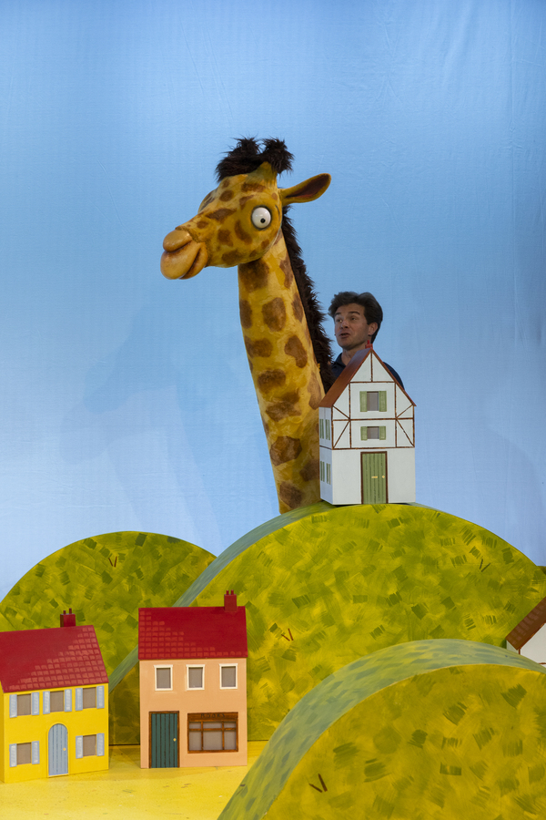 Photo Flash: Check Out Production Shots of THE SMARTEST GIANT IN TOWN Image