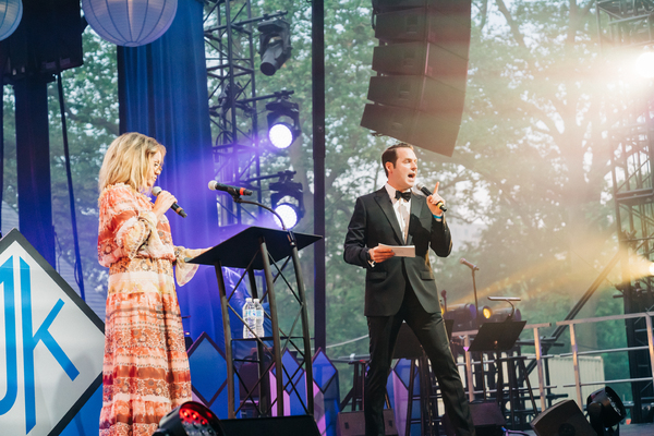 Photo Flash: Jane Krakowski, Tituss Burgess, Alec Baldwin and More Take the Stage at Roundabout Theatre Company Gala! 