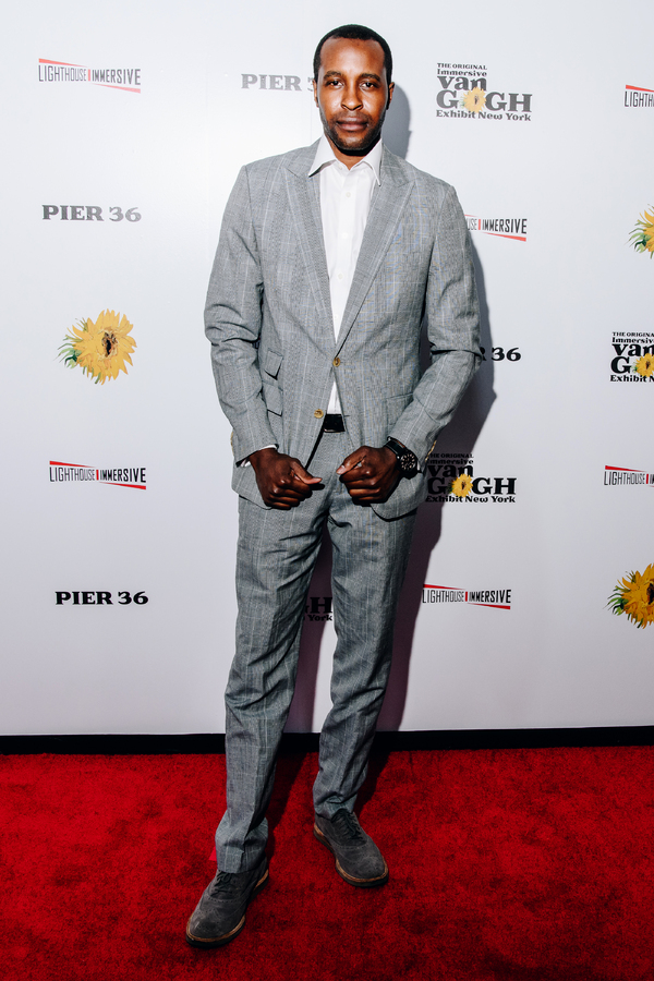 Photo Flash: On the Red Carpet at the Preview Event For IMMERSIVE VAN GOGH Image