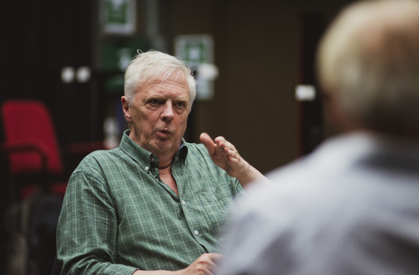 Photo Flash: In Rehearsal For A COLD SUPPER BEHIND HARRODS at Oxford Playhouse  Image