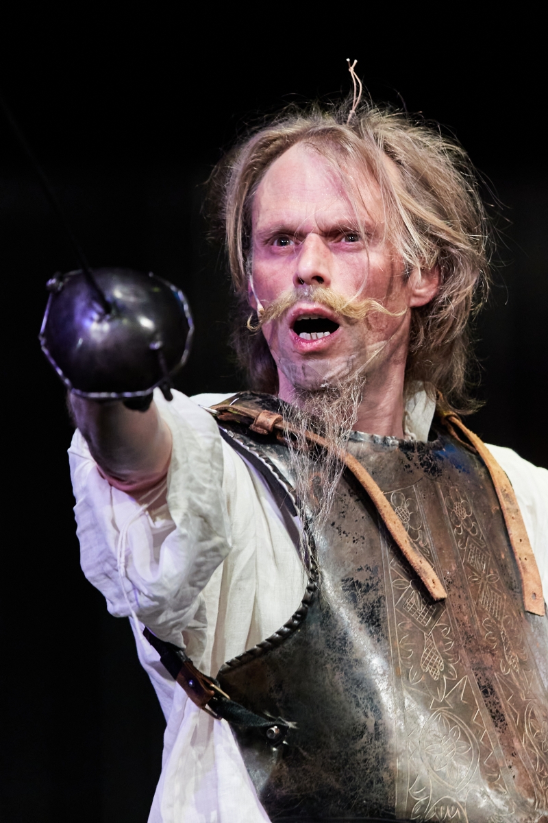 Review: MAN OF LA MANCHA at Châtelet Image
