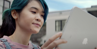 VIDEO: Apple Promotes New iPad Using 'Part Of Your World' From THE LITTLE MERMAID Photo