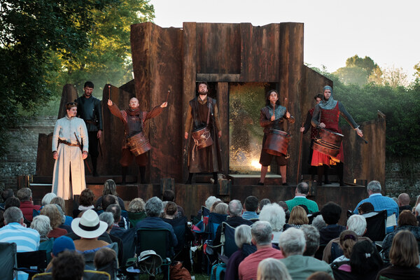 Photo Flash: The Lord Chamberlain's Men Presents MACBETH Image