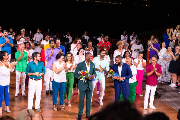 Photo Flash: See Norm Lewis, Jennifer Nettles, Phylicia Rashad & More at Broadway Inspirational Voices' Little Island Concert 