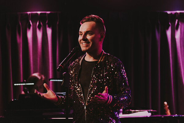Photo Flash: Travis Moser Brings THE SONGS OF LINDA RONSTADT to The Green Room 42 Image