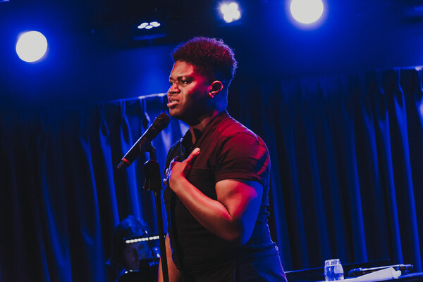 Photo Flash: Travis Moser Brings THE SONGS OF LINDA RONSTADT to The Green Room 42 Image
