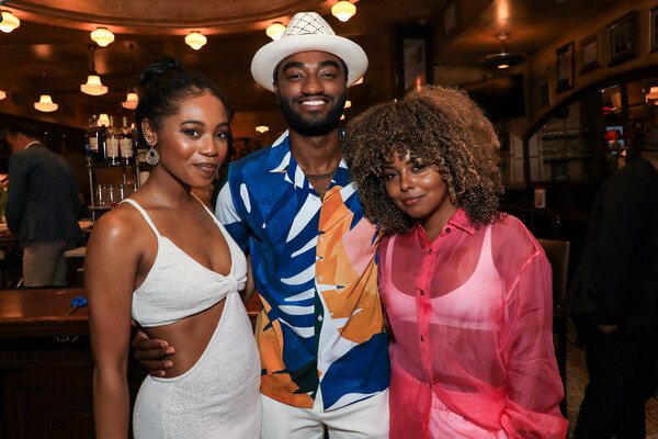 Hailey Kilgore, Jelani Alladin, Adrienne Warren Photo