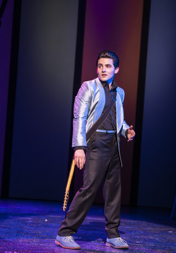 Photo Flash: First Look at Michael Ball, Lizzie Bea, Marisha Wallace, and More in HAIRSPRAY Image