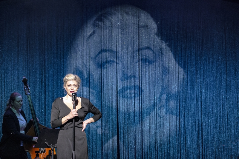 Review: STARDUST at Chat Noir - Hilde Louise Asbjørnsen Gives Star Power on Every Level 