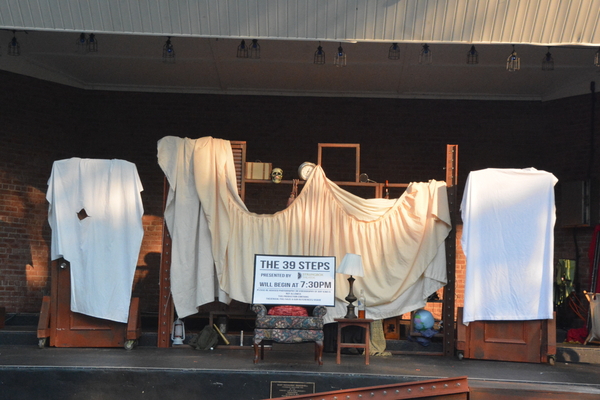 Photos: First Look at The Strongbox Theater's THE 39 STEPS Image