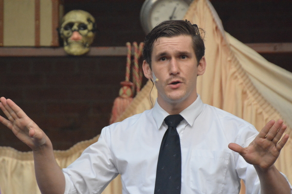 Photos: First Look at The Strongbox Theater's THE 39 STEPS Image