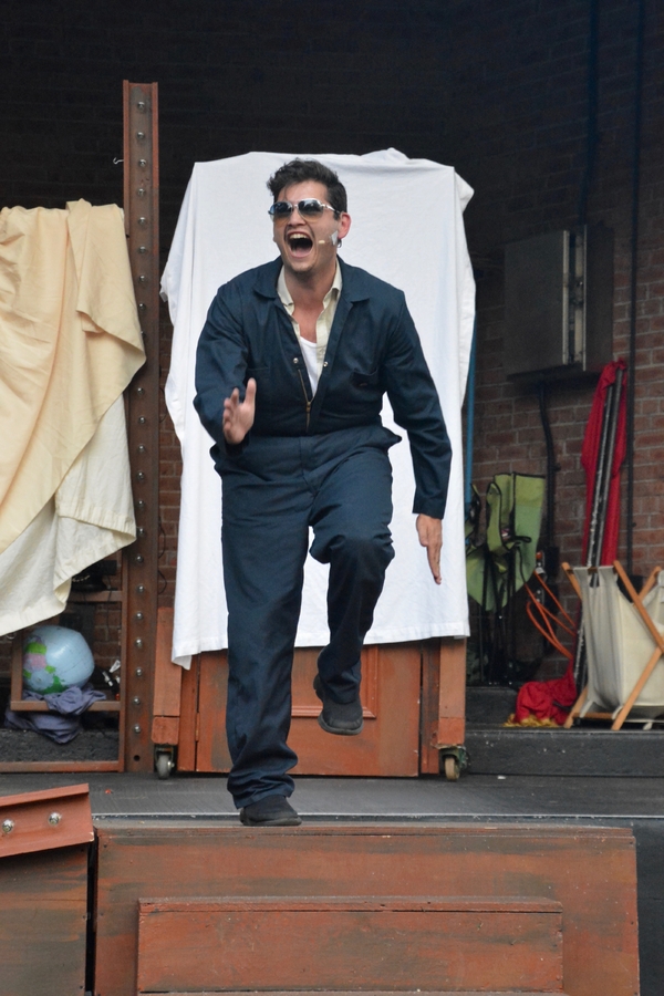 Photos: First Look at The Strongbox Theater's THE 39 STEPS Image