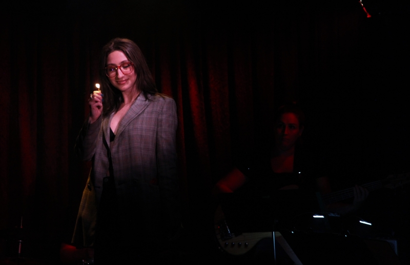 Review: ALEXIS MOLNAR SINGS THE FIONA APPLE SONGBOOK Transcends Barriers at Don't Tell Mama 