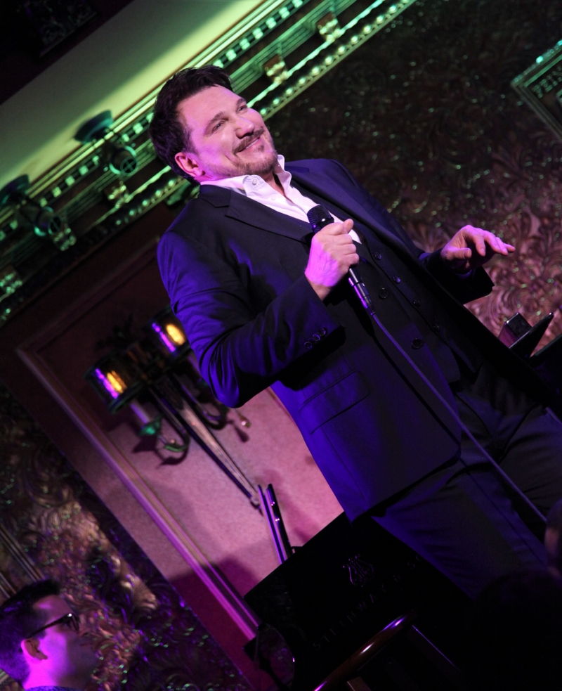 Review: AN ENCHANTED EVENING at Feinstein's/54 Below Is Easy When PAULO SZOT  Is On The Stage  Image