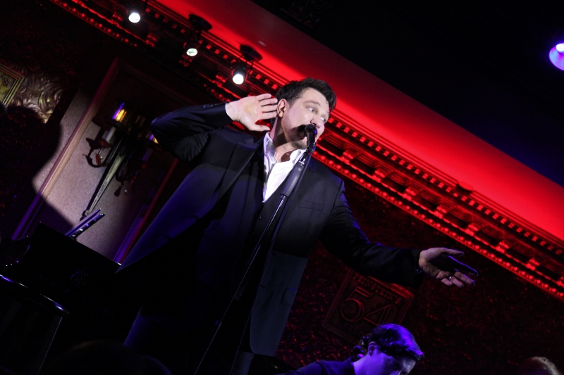 BWW Review: AN ENCHANTED EVENING at Feinstein's/54 Below Is Easy When PAULO SZOT  Is On The Stage 