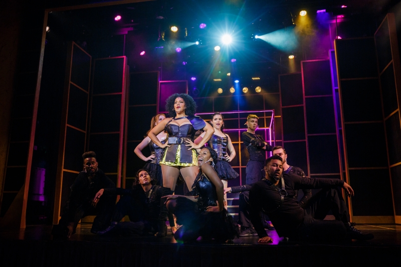 BWW Review: Garden Theatre's THE BODYGUARD Is Whitney-Worthy and One-Ups the Movie 